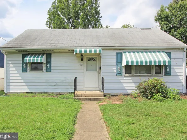 15 Gail Rd, New Castle, DE 19720