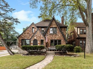 18001 Woodingham Dr, Detroit, MI 48221