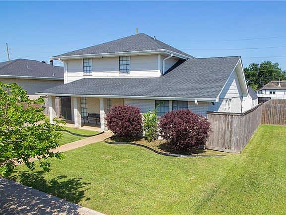 3rd image of 3204 E Lafourche Ct