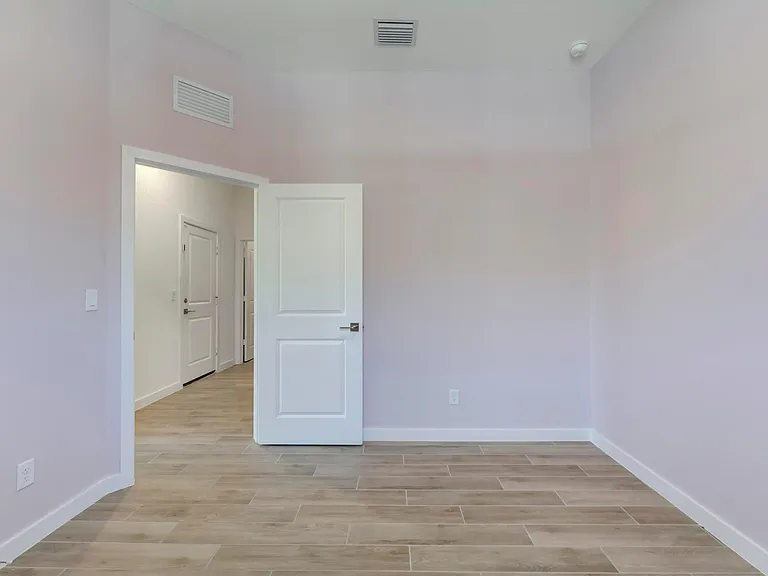19708 Weathervane Way — Photo 6