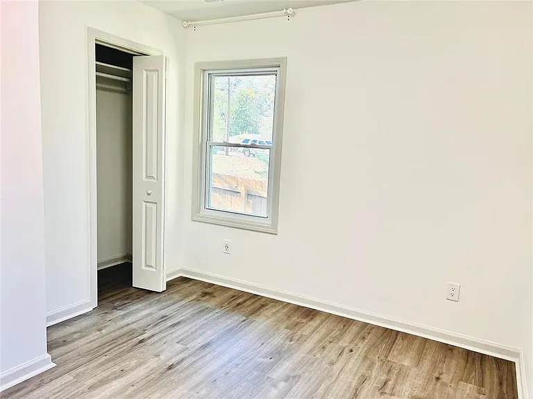 1122 Elaine Dr #A — Photo 12