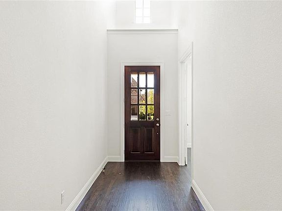 3rd image of 650 Quarter Horse Ln