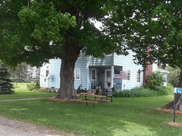 N6485 High Point Rd, Juneau, WI 53039
