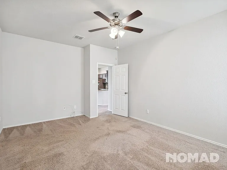 536 Long Leaf Dr — Photo 10