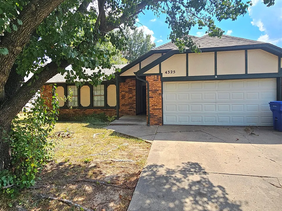 4325 W Reno St
