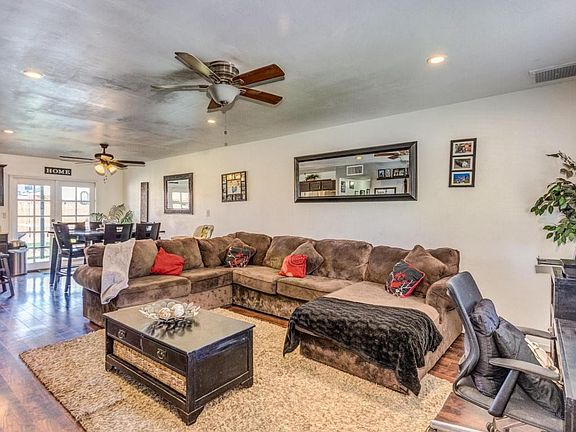3rd image of 3748 W Echo Ln