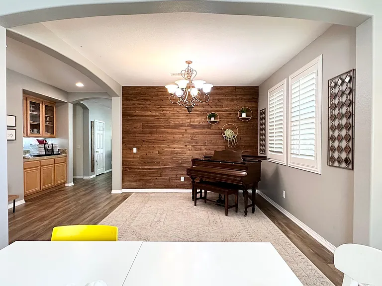 4343 Club Vista Dr — Photo 6