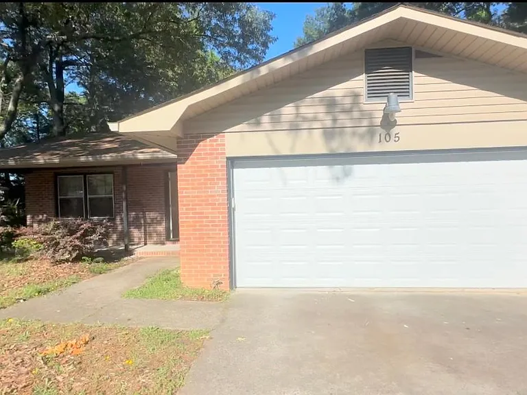 105 Bigham Rd — Photo 1