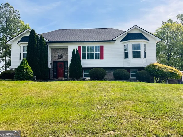 2009 Ashley Ln, Dalton, GA 30721