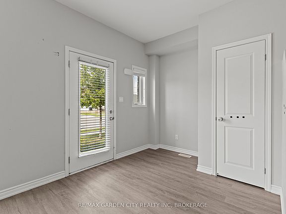 3rd image of 182 Broadway #8