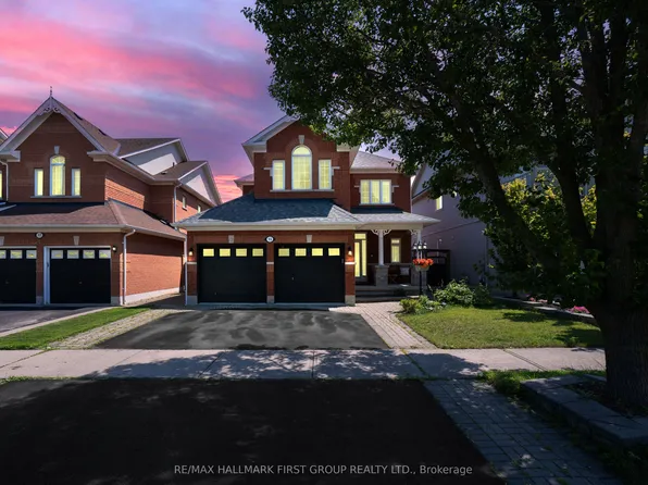 15 Hesham Dr, Whitby, ON L1M 2J9