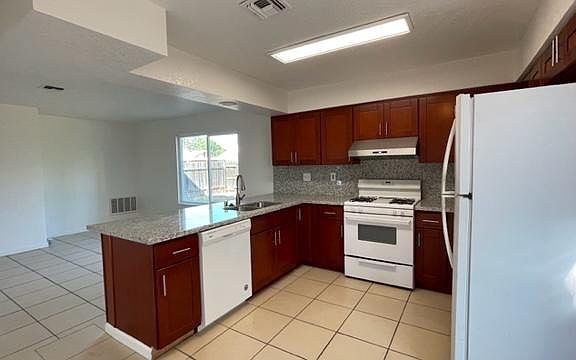 5th image of 8226 La Almendra Way