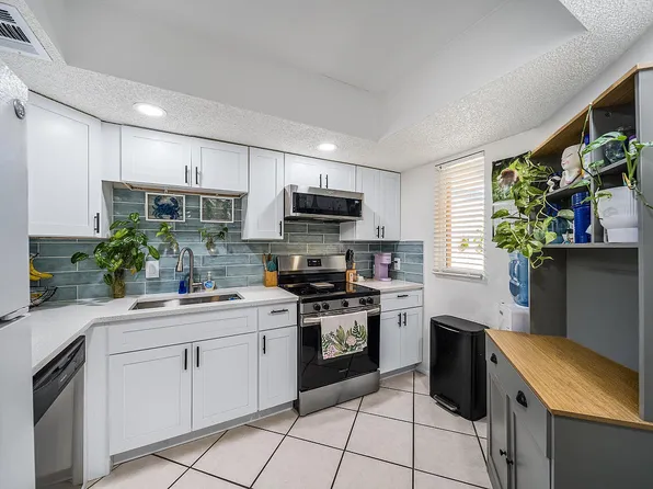 1507 SE Royal Green Circle #102, Port St Lucie, FL 34952