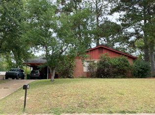 516 Redwood St, Columbus, MS 39702