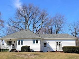 317 N Jackson St, Morrison, IL 61270