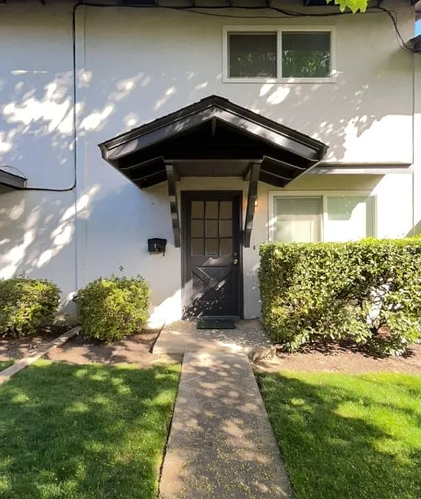 475 N Main St #1-5