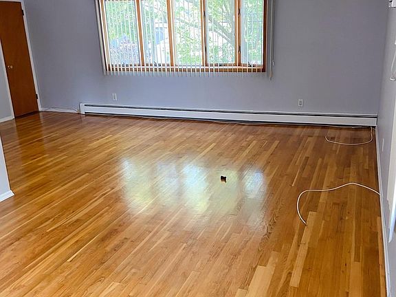 3rd image of 241 Litchfield Ave Floor 2
