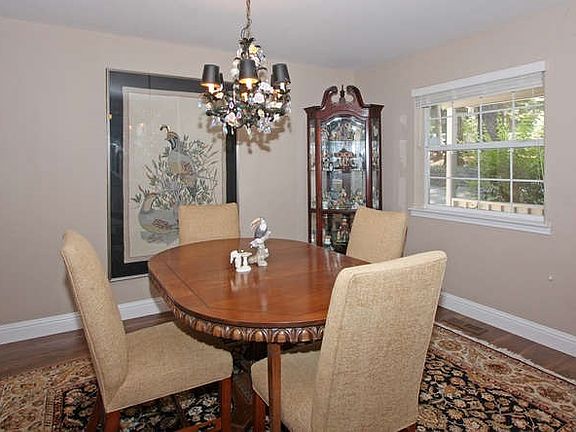 4th image of 26915 Lake Dr