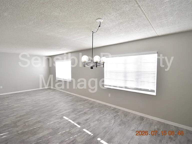 306 Danube Ave #1 — Photo 11
