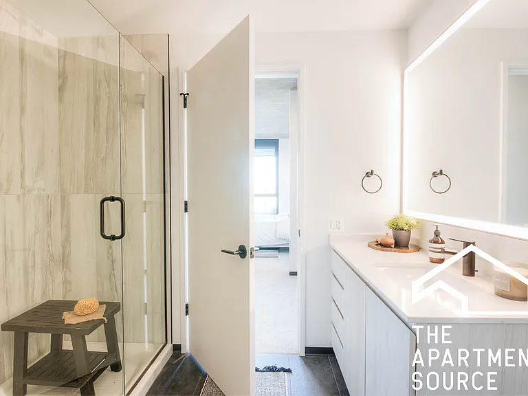 1464 W Randolph St #1 — Photo 10