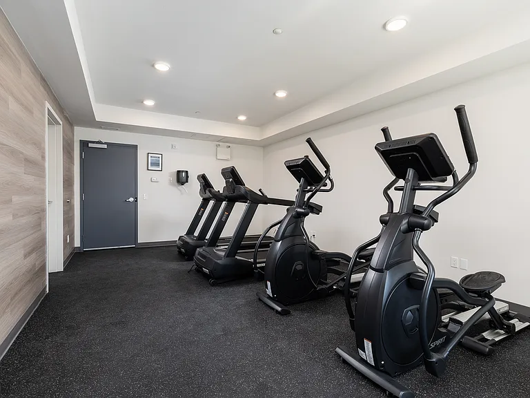 23 Aquitania Blvd W — Photo 30