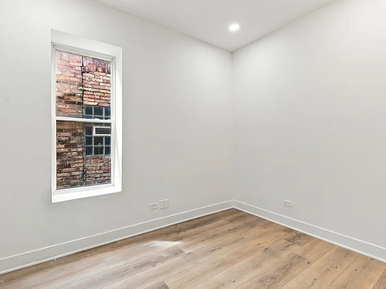 3619 S Giles Ave #3 — Photo 8
