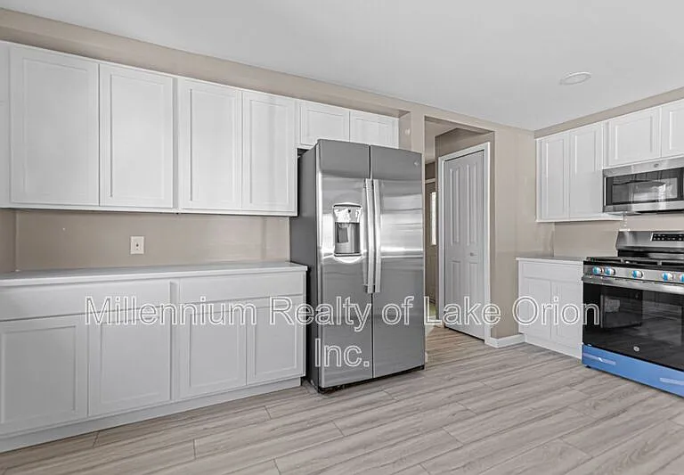 391 Shady Oaks St — Photo 16