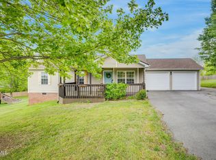 111 Glen Ayre Dr, Johnson City, TN 37615
