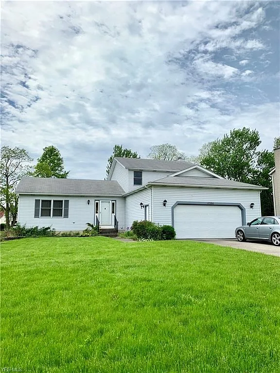 4184 Sterling Station Dr photo 1