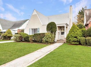 928 Centennial Ave, Baldwin, NY 11510