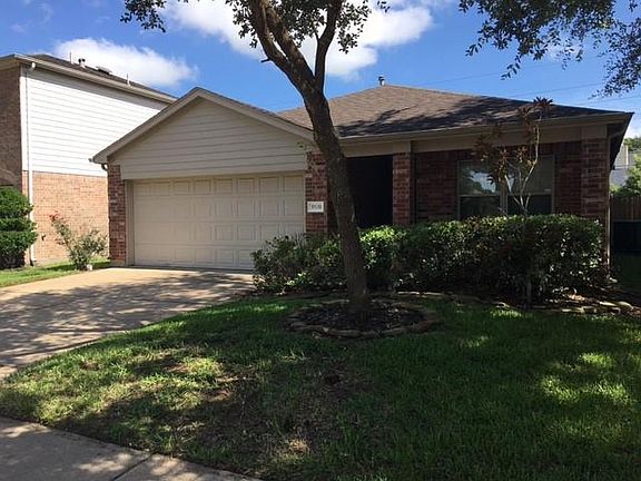 2nd image of 17530 Hoover Gardens Dr