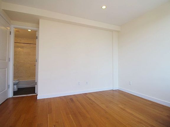 5th image of 125 Lexington Ave APT 3A
