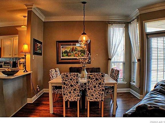 4th image of 2101 Mockingbird Ln