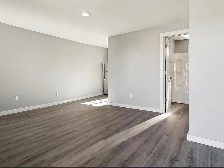2316 Washington Ave #108 — Photo 7