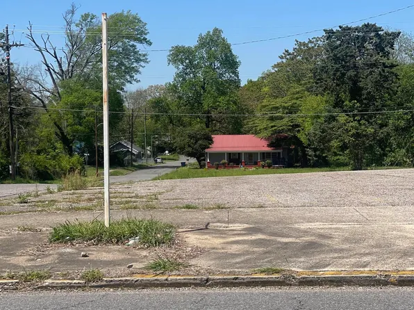 2420 Noble St #5 & 6, Anniston, AL 36201