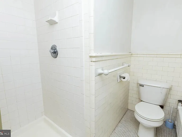 1324 Locust St #530 — Photo 27