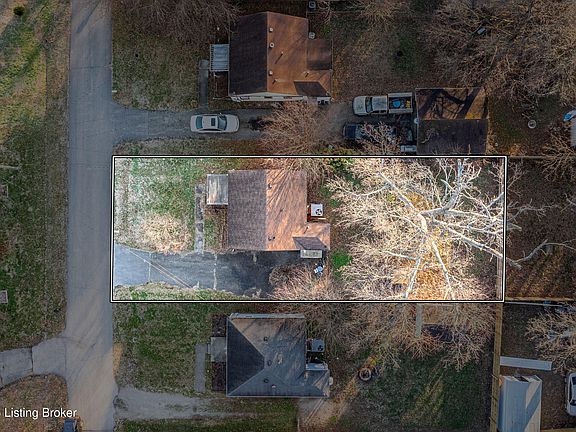3rd image of 2604 Elmhurst Ave