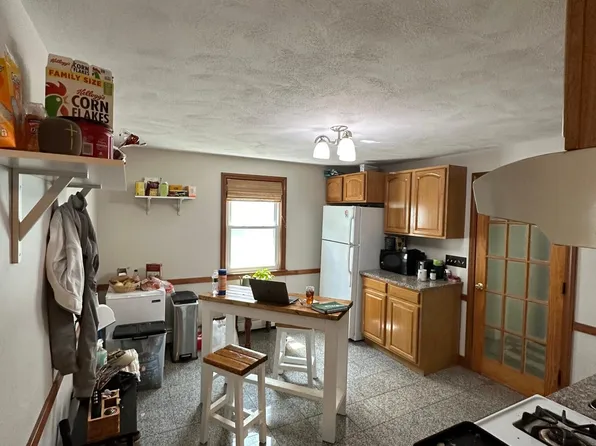 19 Warwick Rd #2, Watertown, MA 02472