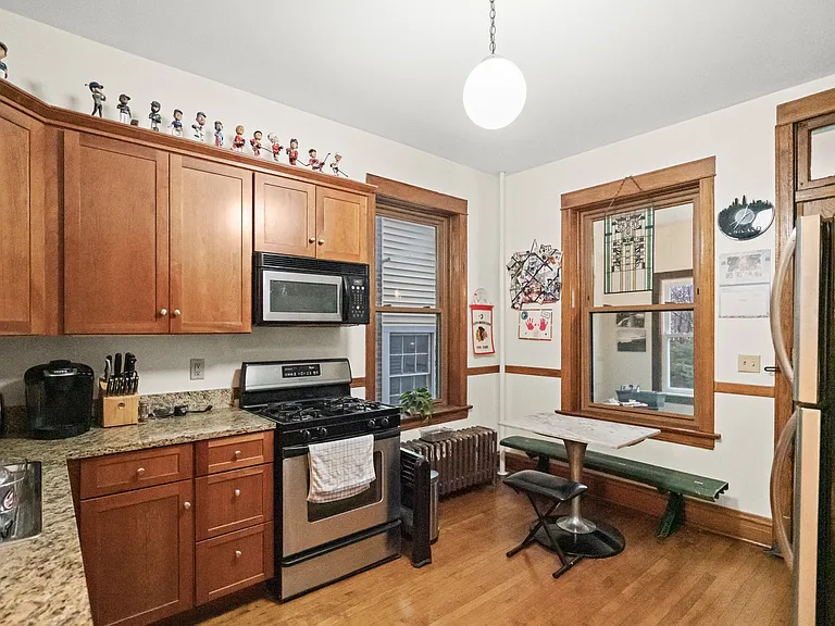 1336 W Cornelia Ave #2 — Photo 8