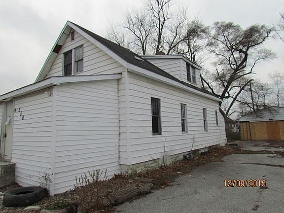 3rd image of 250 Pine St