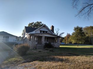 1802 Blue Ridge Blvd, Kansas City, MO 64126