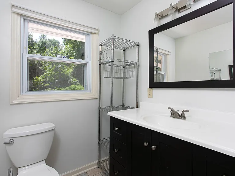 433B Northside Dr — Photo 11