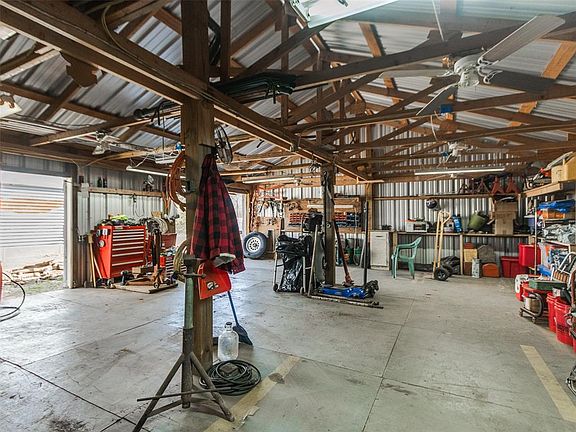 2nd image of 331807 E Parkwood Dr