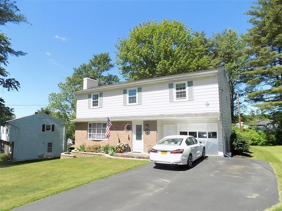 1st image of 12 Highland Dr