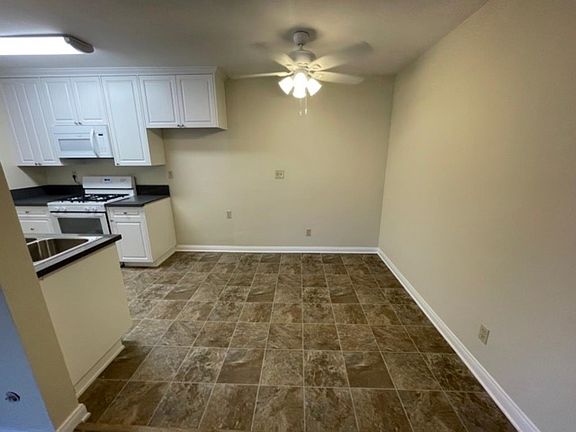 3rd image of 509 E San Jose Ave #G