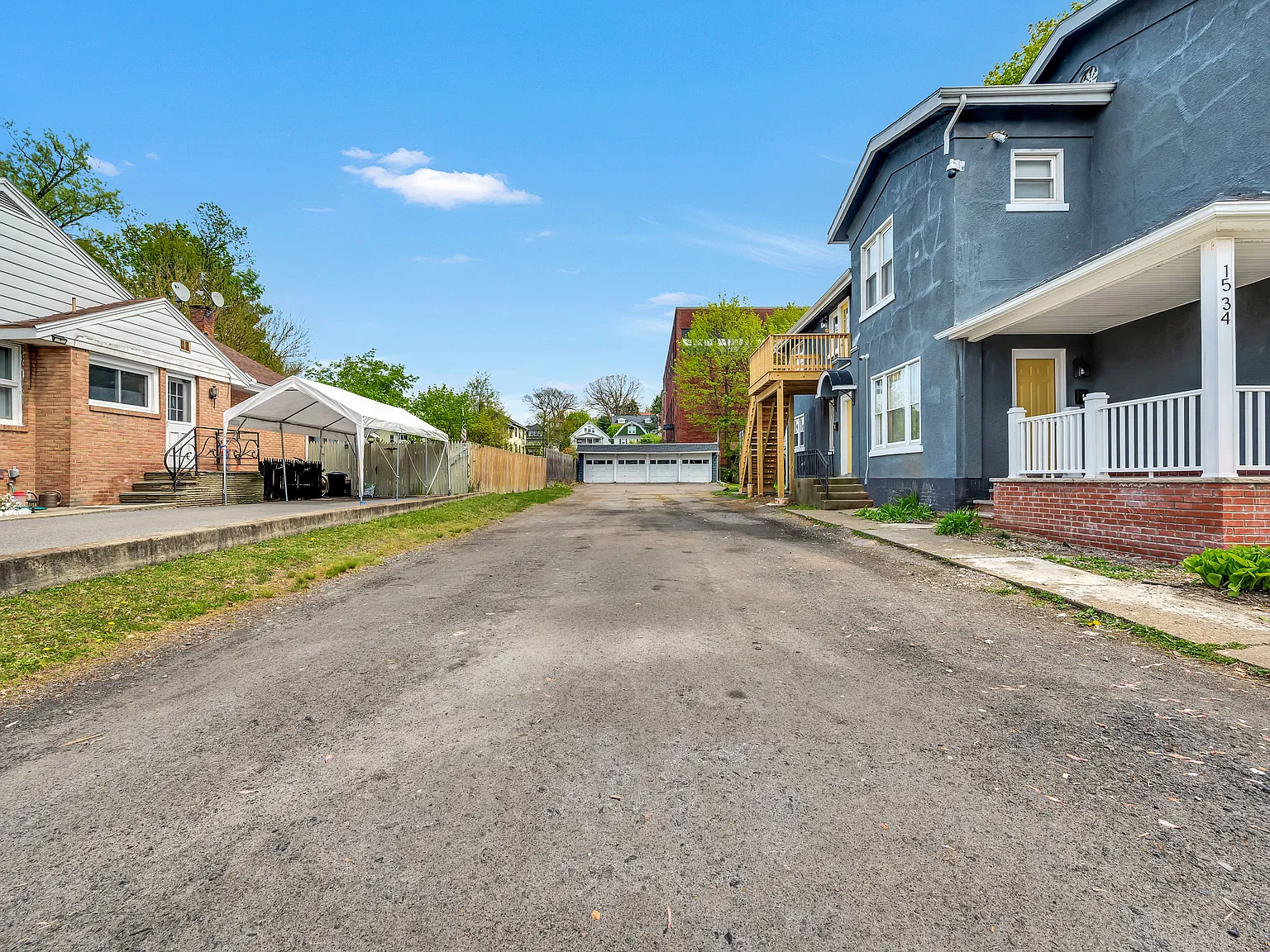 1534 Capouse Ave — Photo 4