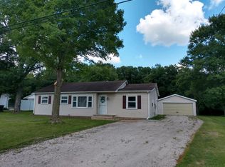 3296 Eileen St, Decatur, IL 62521