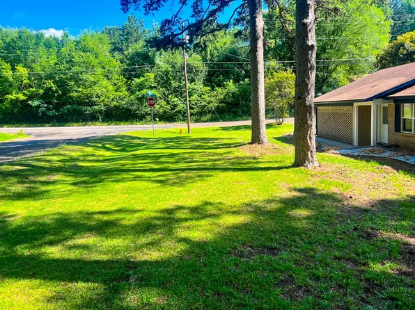 1201 Baxley Ln, Longview, TX 75604