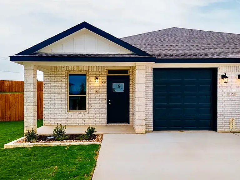 110 Levi Ct #A — Photo 2