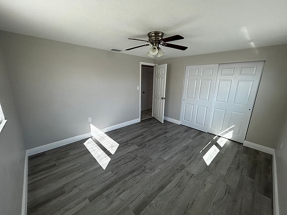 4th image of 3609 Wellington Dr
